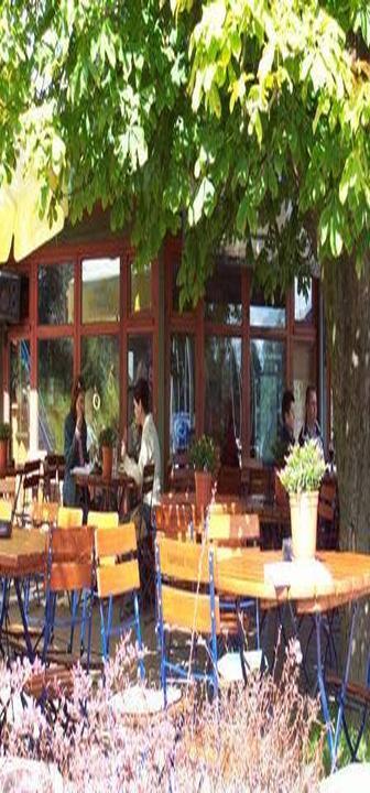 Cafe Pavillon